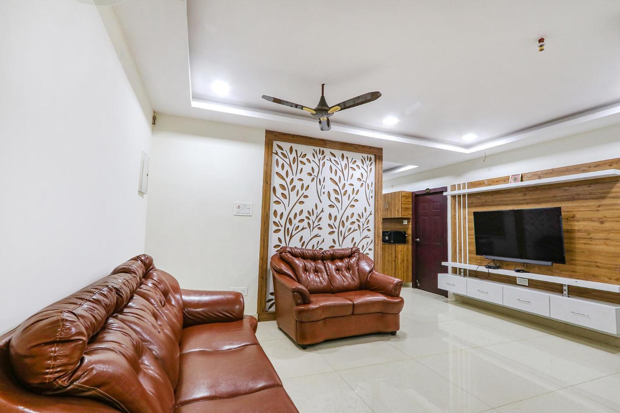 Fabhotel The Sunrise Inn - Nr Gayatri Vidya Parishad College Of Engineering ヴィシャーカパトナム エクステリア 写真
