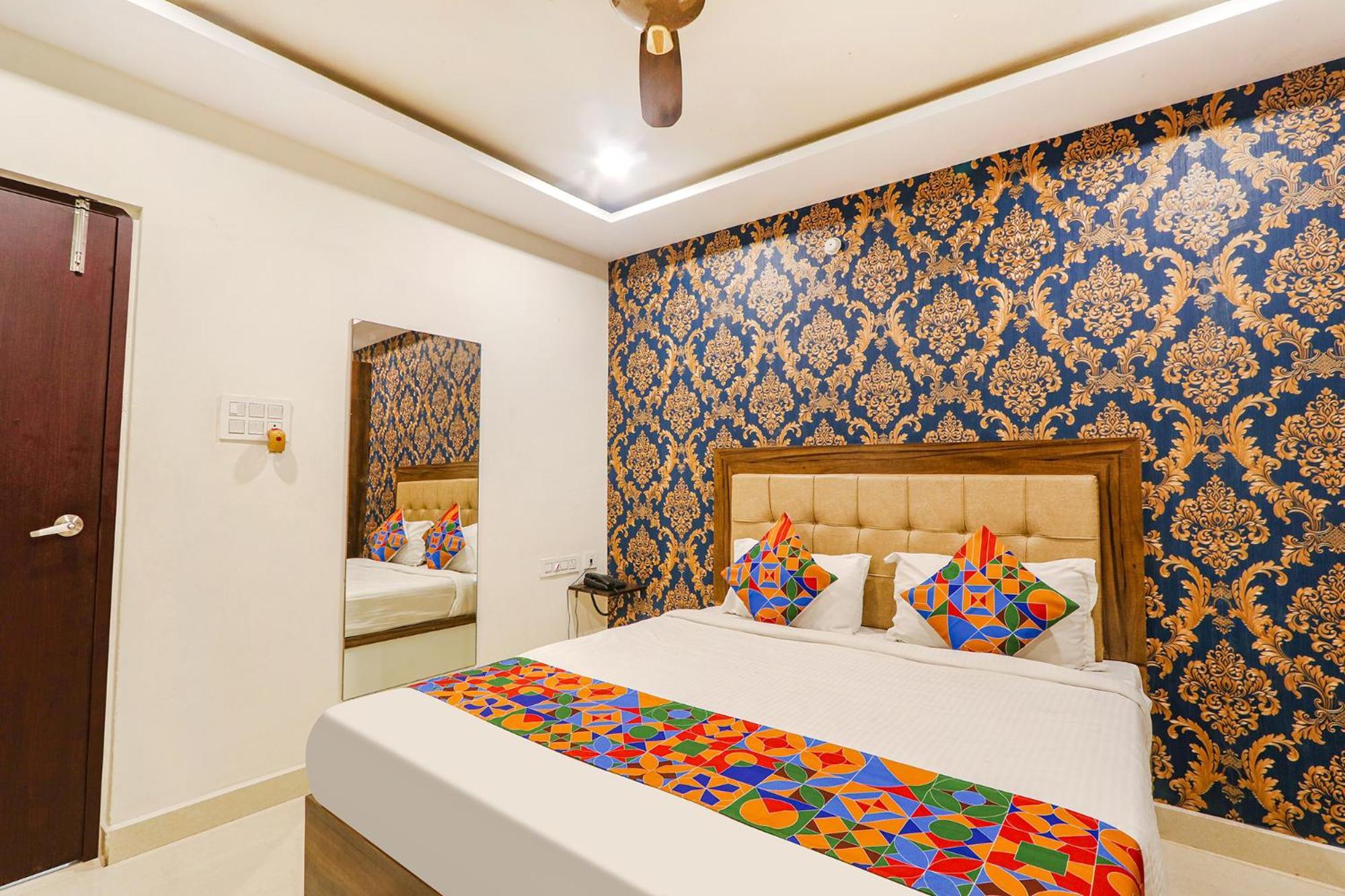 Fabhotel The Sunrise Inn - Nr Gayatri Vidya Parishad College Of Engineering ヴィシャーカパトナム エクステリア 写真