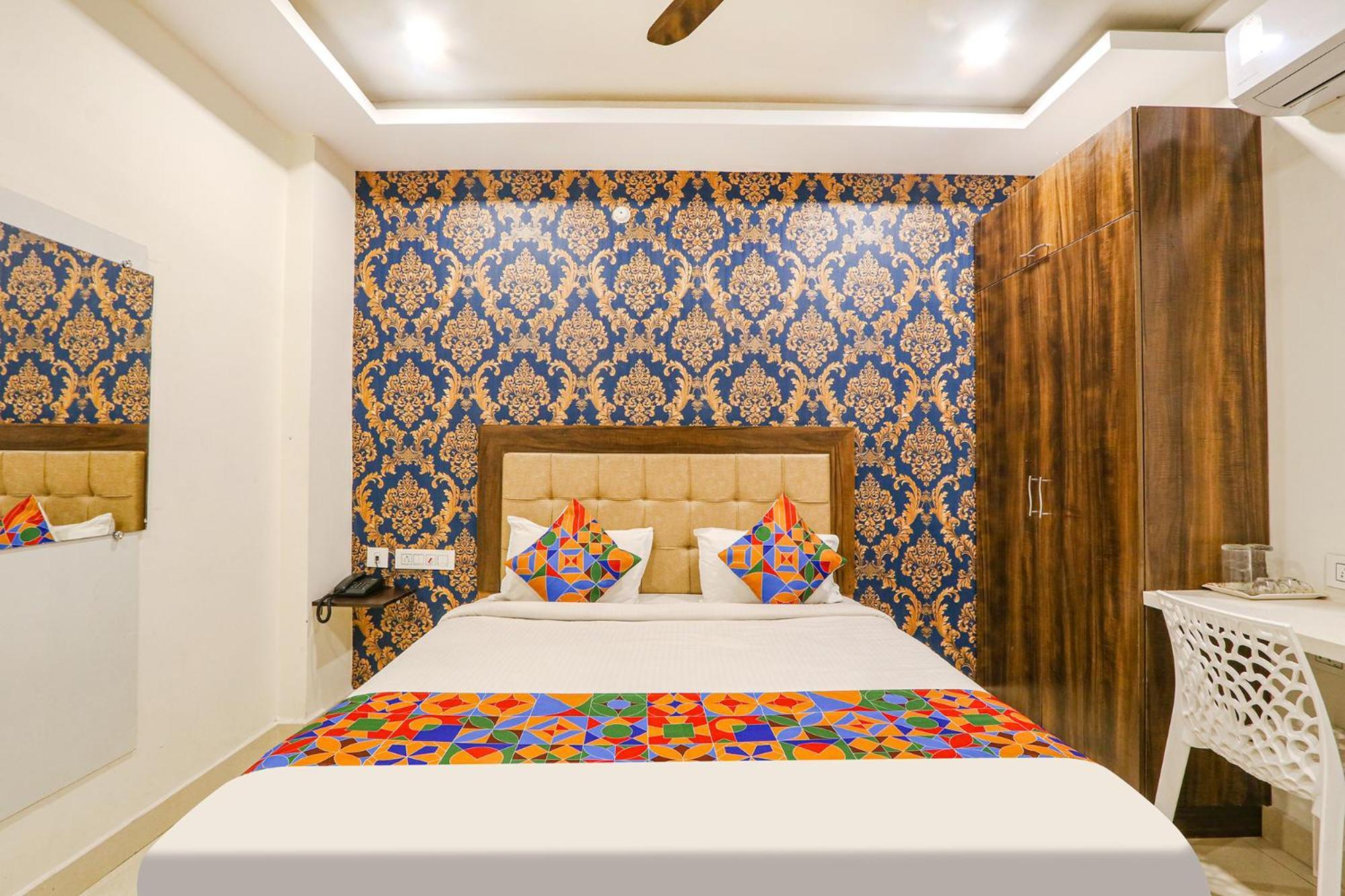 Fabhotel The Sunrise Inn - Nr Gayatri Vidya Parishad College Of Engineering ヴィシャーカパトナム エクステリア 写真