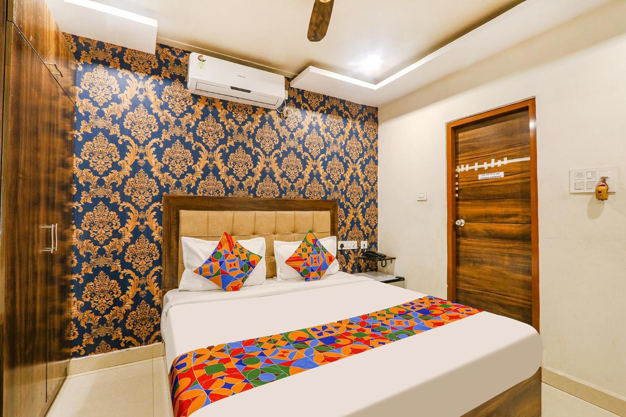 Fabhotel The Sunrise Inn - Nr Gayatri Vidya Parishad College Of Engineering ヴィシャーカパトナム エクステリア 写真